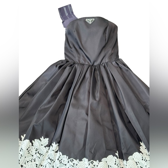 PRADA**Re-Nylon Triangle Logo Embroidery Midi Dress***Size 38 US 2***$7750 - Picture 5 of 16